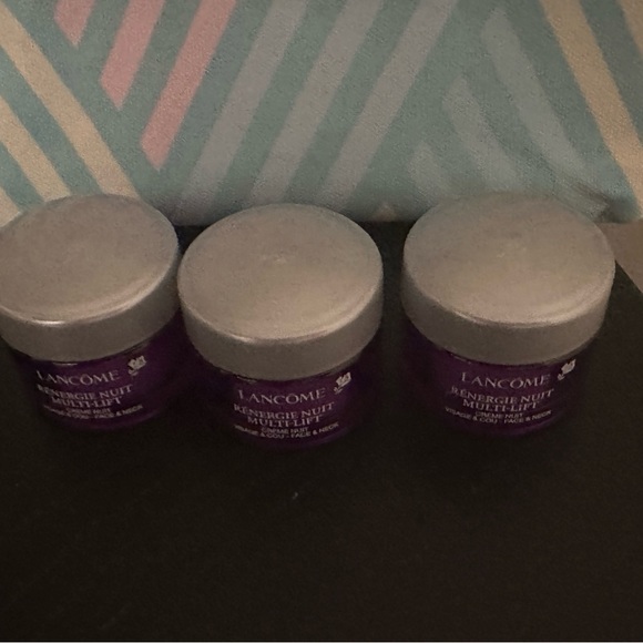 NEW 3x15 ml LANCÔME RENERGIE NUIT MULTI LIFT CREAM BUNDLE + BONUS COSMETICS BAG - Picture 2 of 10